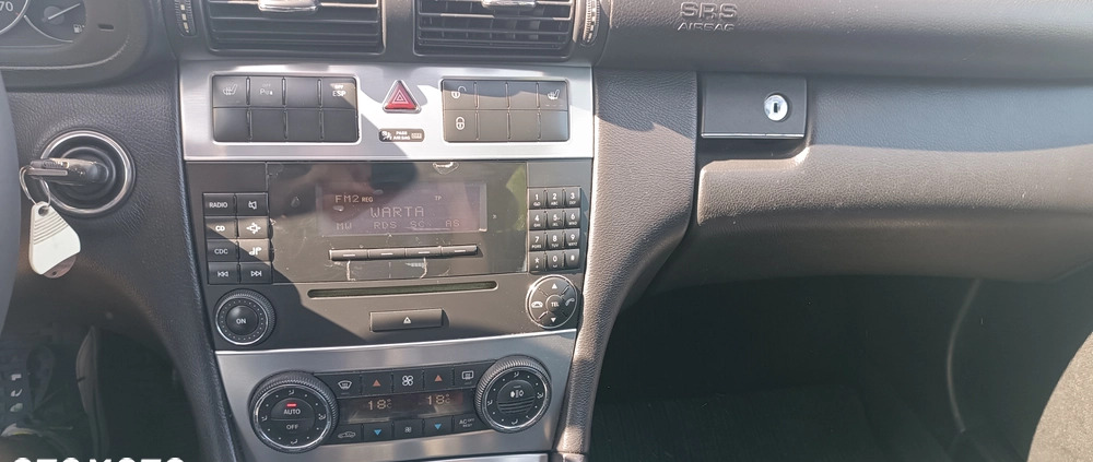 Mercedes-Benz Klasa C cena 18400 przebieg: 240000, rok produkcji 2004 z Gniezno małe 79